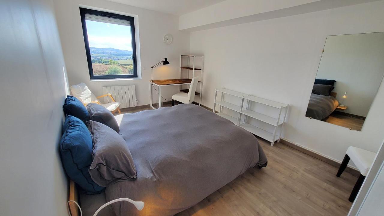 L'Ecrin De Saint Genest Lerpt - Belle Vue Et Calme Apartment Luaran gambar